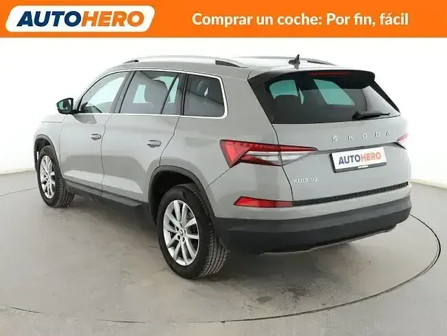 Usado Skoda Kodiaq Ambition 150 CV (110 kW) 2021 Gris SUV
