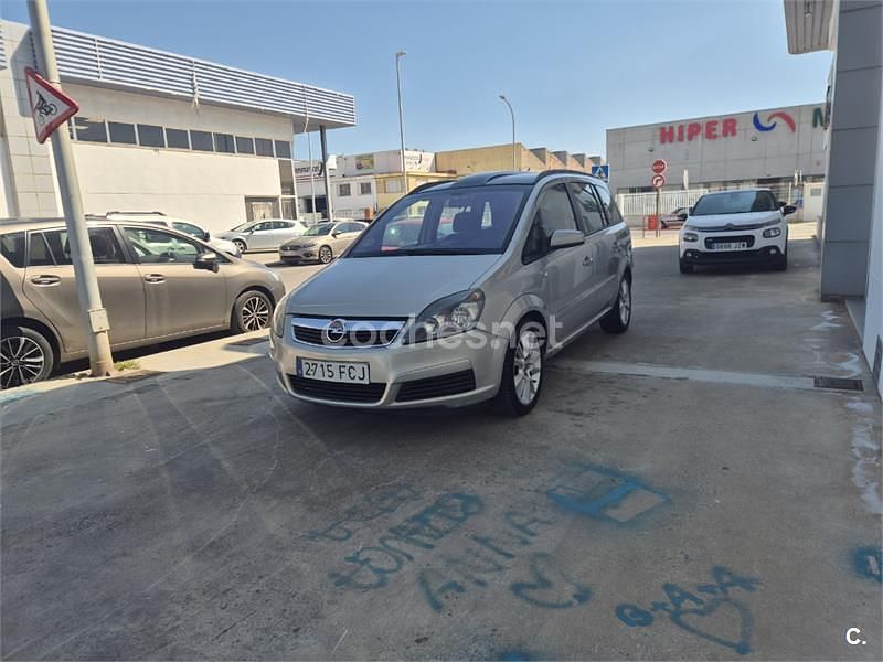 Usado Opel Zafira Cosmo 120 CV (88 kW) 2007 Gris / plata Monovolumen