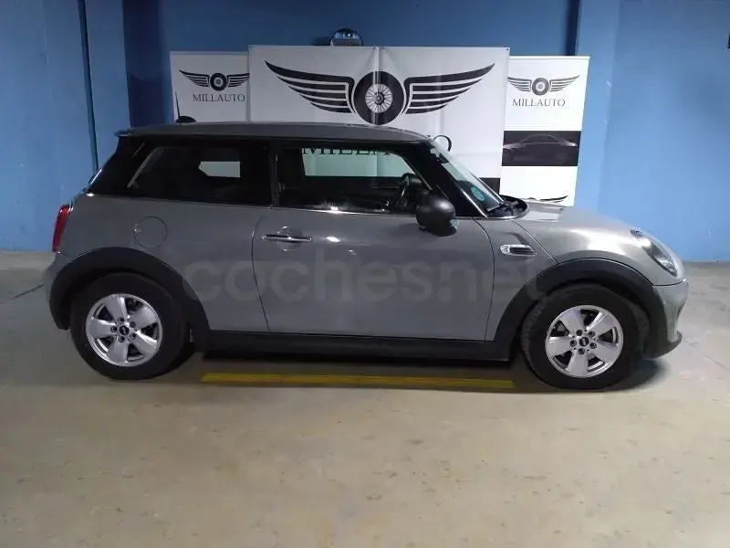 Usado Mini ONE 102 CV (75 kW) 2019 Azul Utilitario