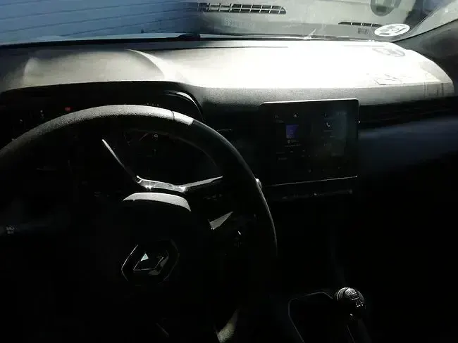 Käytetty Renault Clio V Business 101 HP (74 kW) 2022 Valkoinen Viistoperä