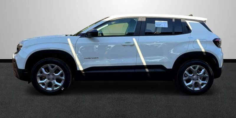 Usado Jeep Avenger Longitude 101 CV (74 kW) 2023 Rojo SUV