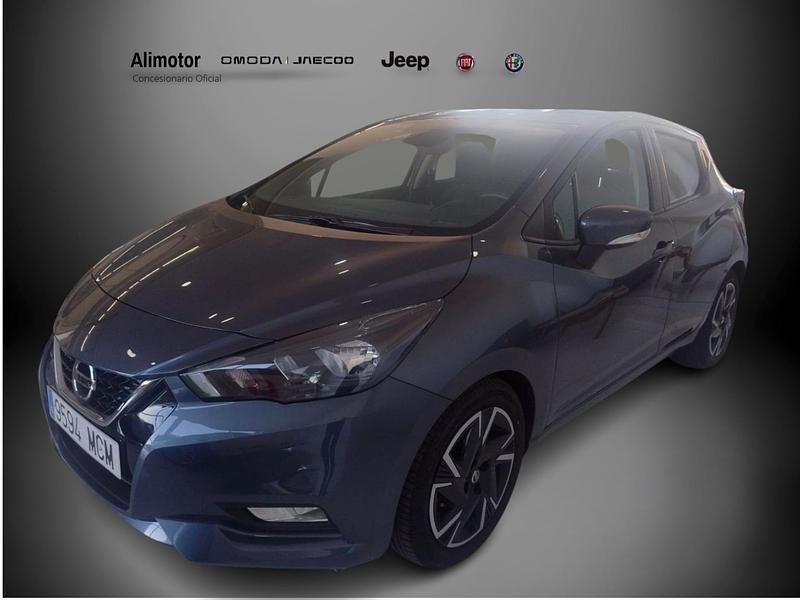 Usado Nissan Micra Acenta 92 CV (67 kW) 2022 Gris Utilitario
