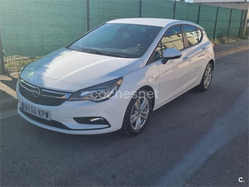Blanco Usado 2018 Opel Astra Business Berlina | 10.500 € (Precio justo) - Imagen 1/4