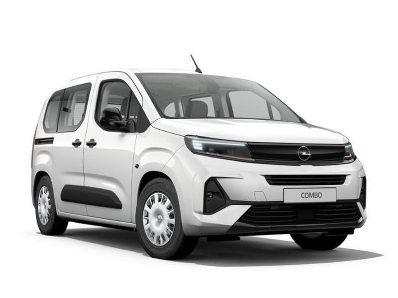 Usado Opel Combo S 101 CV (74 kW) 2024 Blanco kaolin Monovolumen