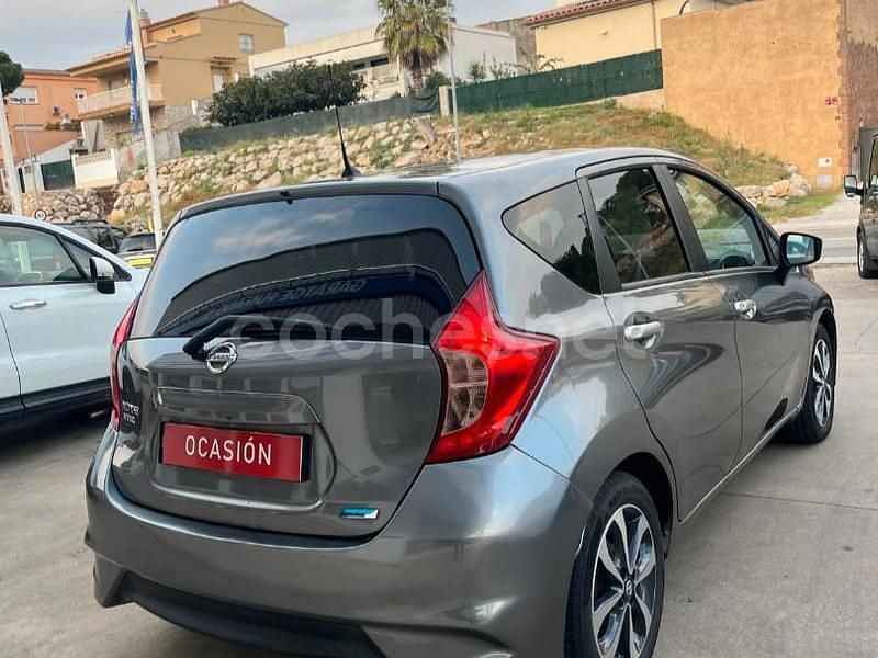 Usado Nissan Note N-TEC 90 CV (66 kW) 2015 Gris / plata Berlina