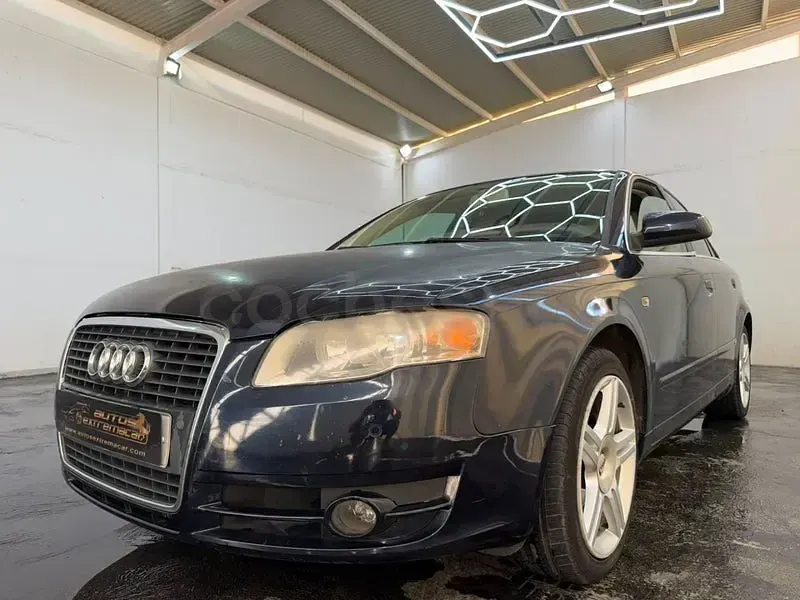 Usado Audi A4 140 CV (102 kW) 2007 Azul Berlina