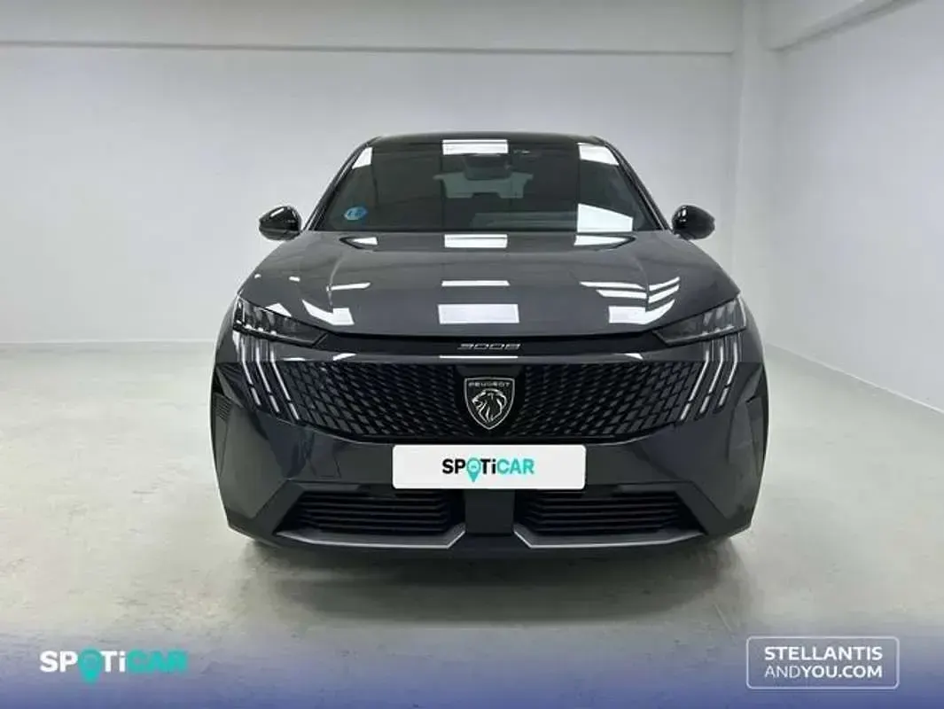 Usado Peugeot 3008 GT 147 CV (108 kW) 2025 Gris SUV