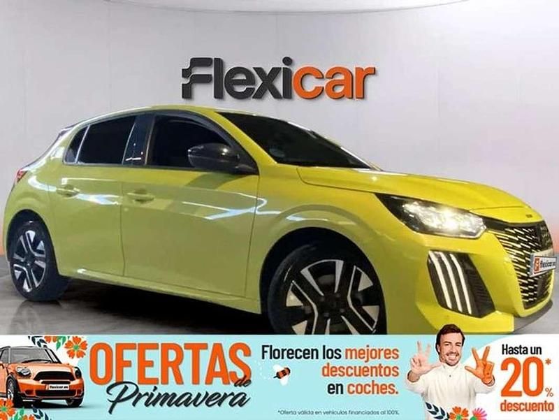 Usado Peugeot 208 Allure 110 CV (80 kW) 2025 Amarillo Utilitario