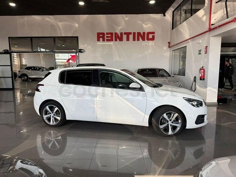 Usado Peugeot 308 Allure 130 CV (95 kW) 2020 Blanco Berlina