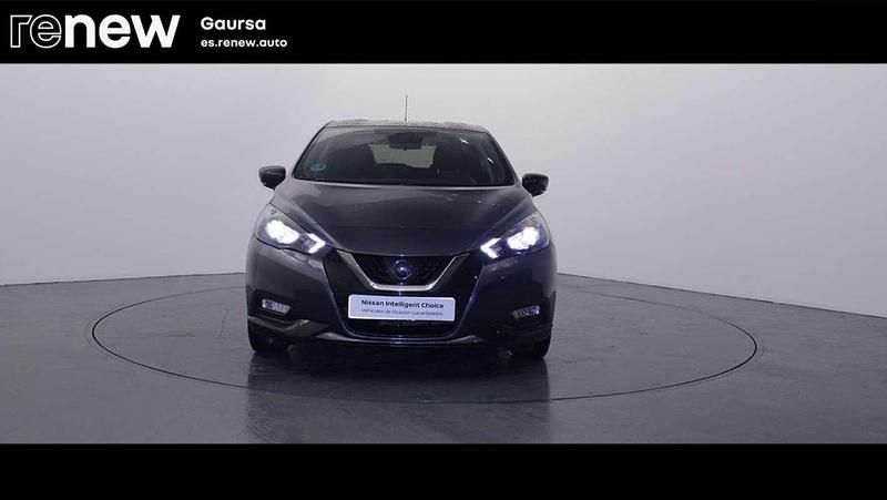 Usado Nissan Micra 92 CV (67 kW) 2022 Gris cielo Utilitario