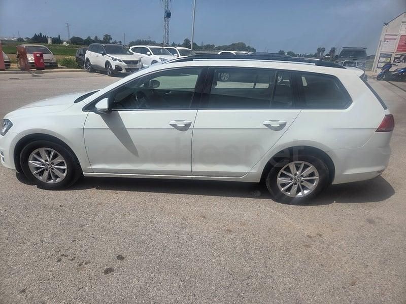 Usado VW Golf VII Advance 115 CV (84 kW) 2017 Blanco Familiar