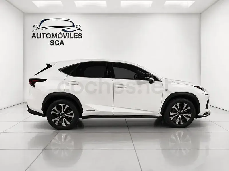 Usado Lexus NX300h Sport Line 197 CV (144 kW) 2021 Blanco SUV