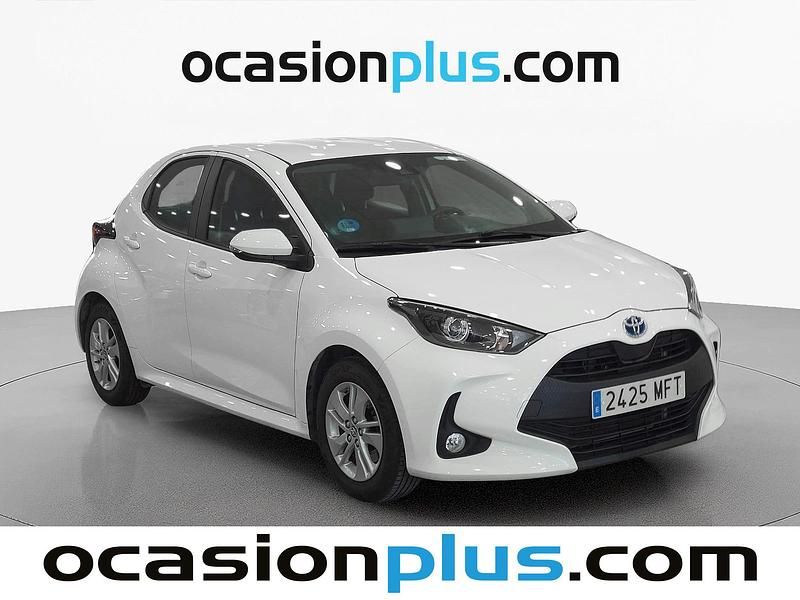 Usado Toyota Yaris Hybrid Business Edition 116 CV (85 kW) 2023 Blanco Utilitario