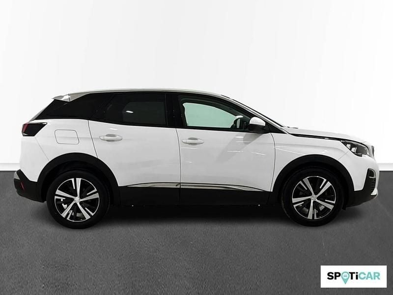 Usado Peugeot 3008 Allure 130 CV (95 kW) 2020 Blanco SUV
