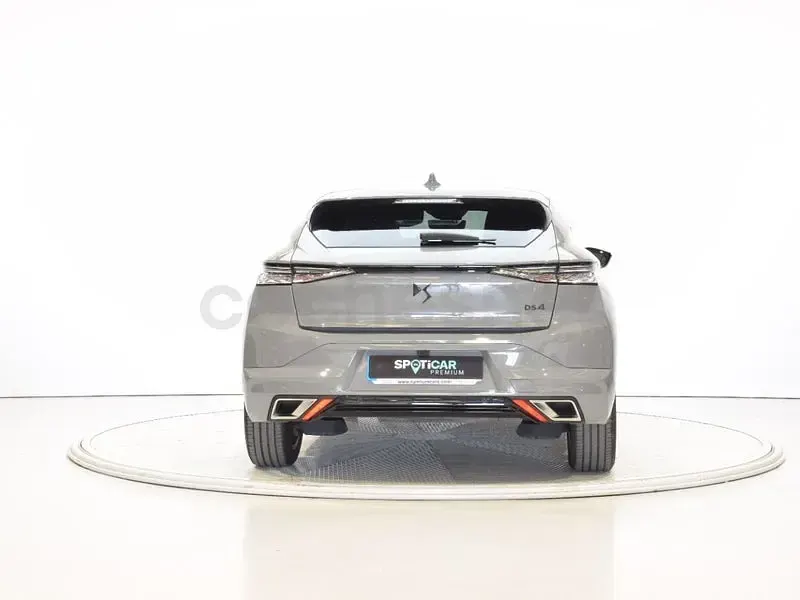 Usado DS Automobiles DS4 Performance 130 CV (95 kW) 2024 Gris / plata SUV