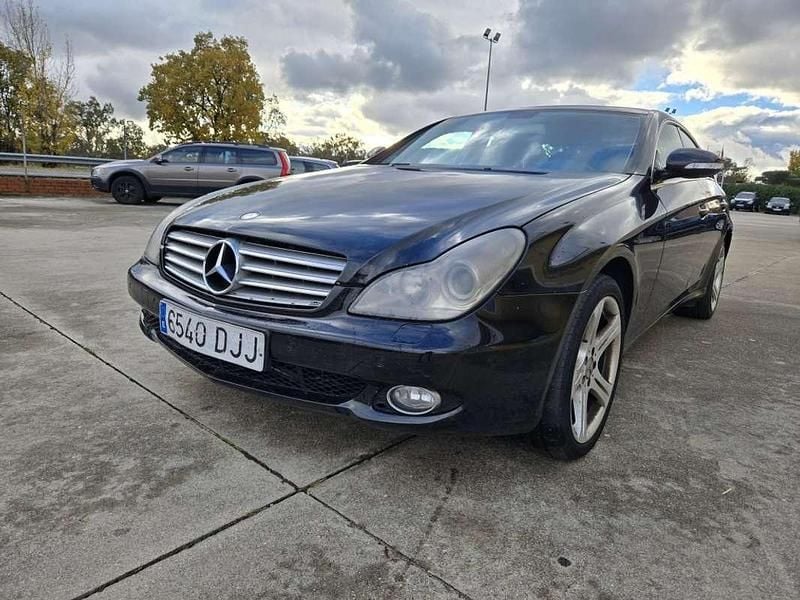 Usado Mercedes CLS500 306 CV (225 kW) 2005 Negro Coupe