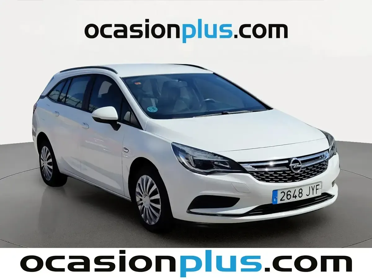 Usado Opel Astra Selective 110 CV (80 kW) 2017 Blanco Familiar
