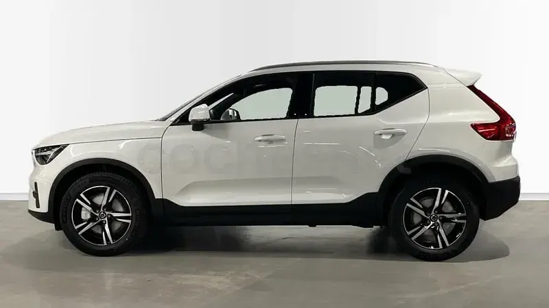 Nuevo Volvo XC40 Core 163 CV (119 kW) 2026 Blanco SUV