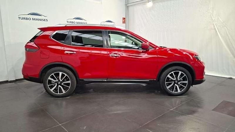 Usado Nissan X-Trail Tekna 131 CV (96 kW) 2018 Rojo SUV