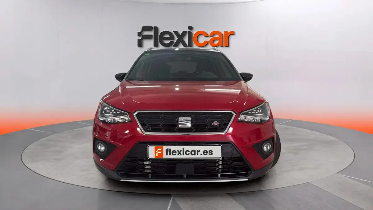 Usado Seat Arona Ecomotive 110 CV (80 kW) 2020 Rojo SUV
