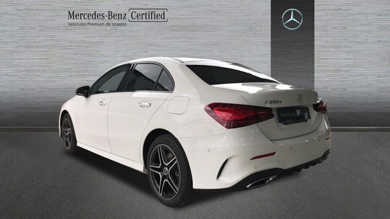 Usado Mercedes A250 218 CV (160 kW) 2025 Blanco Berlina