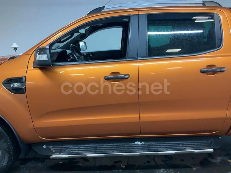 Usado Ford Ranger Wildtrack 200 CV (147 kW) 2019 Naranja Pickup/Camioneta
