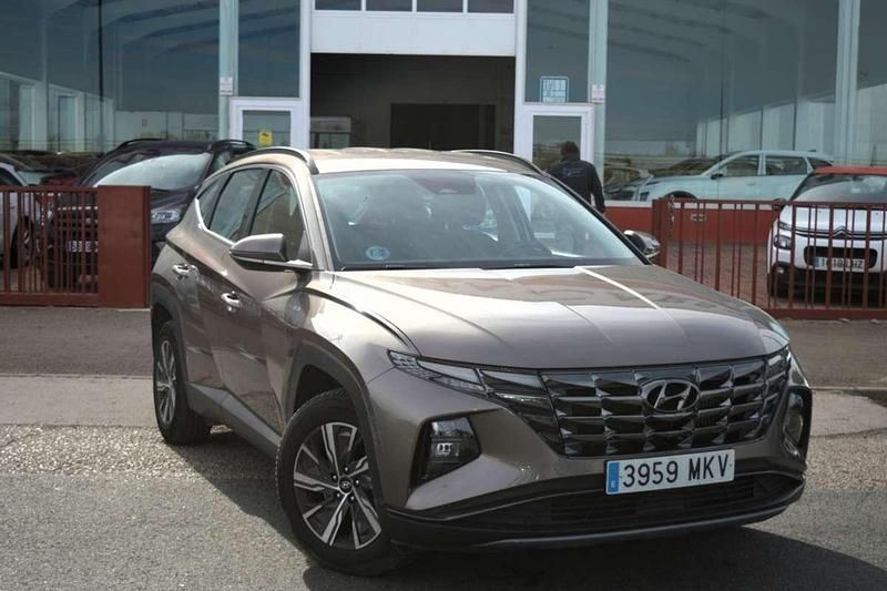 Usado Hyundai Tucson 150 CV (110 kW) 2023 Gris SUV