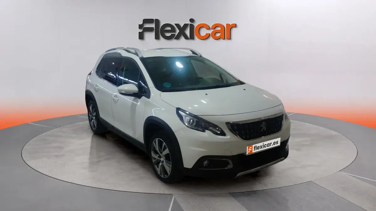 Usado Peugeot 2008 Active 100 CV (73 kW) 2019 SUV