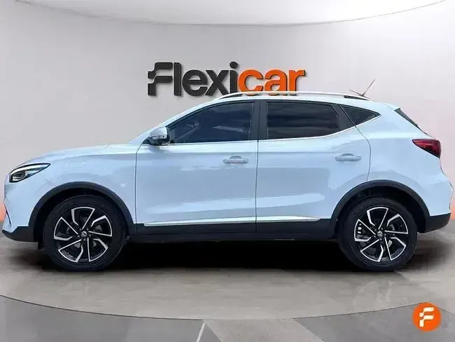 Usado MG ZS Luxury 111 CV (81 kW) 2023 Blanco SUV