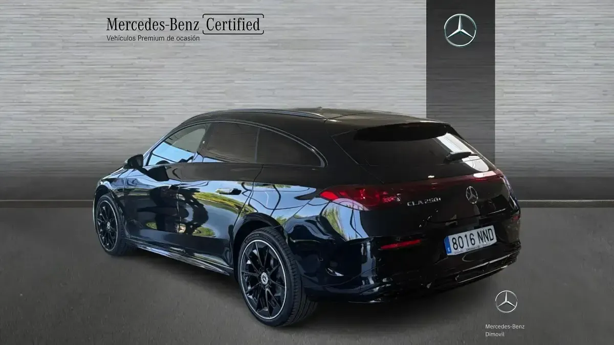 Nuevo Mercedes CLA 250+ 200 kW (272 CV) 2026 Negro Berlina