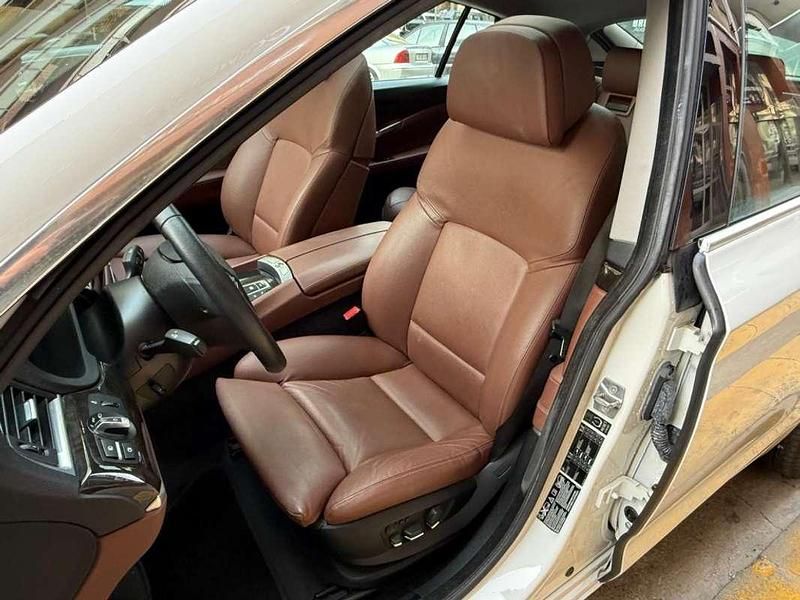 Usado BMW 535 Gran Turismo Luxury Line 306 CV (225 kW) 2013 Blanco Berlina