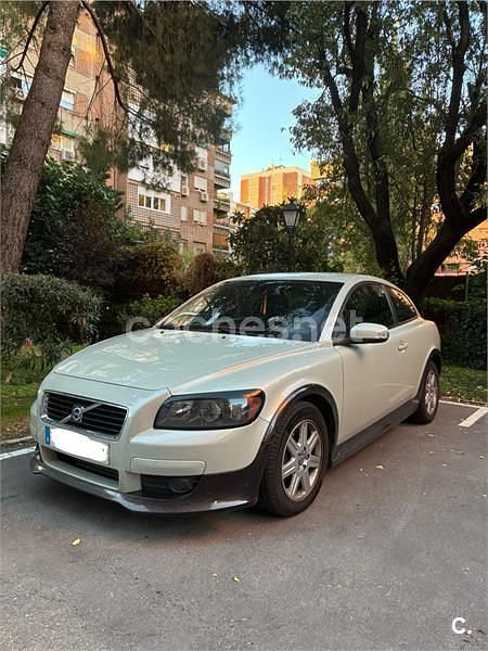 Gris / plata Usado 2006 Volvo C30 Momentum Utilitario | 5250 € (Precio justo) - Imagen 1/4