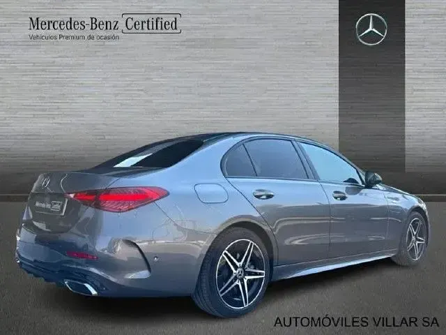 Usado Mercedes C300e 313 CV (230 kW) 2025 Gris selenita