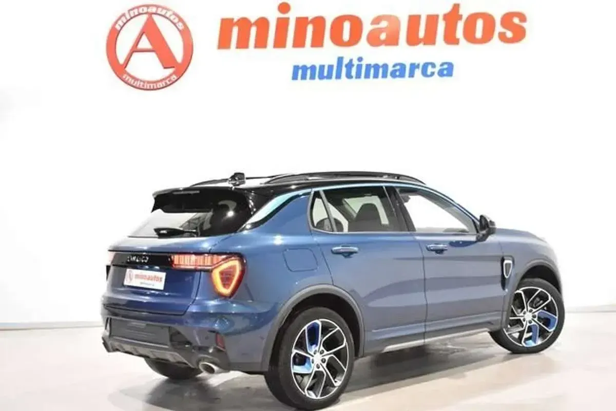 Usado Lynk & Co 01 261 CV (191 kW) 2024 Azul SUV