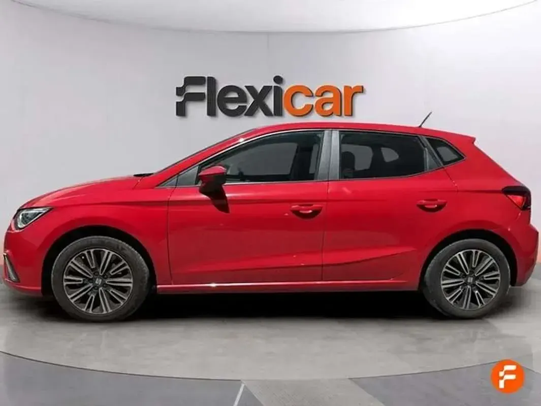 Usado Seat Ibiza Style 116 CV (85 kW) 2023 Rojo Utilitario