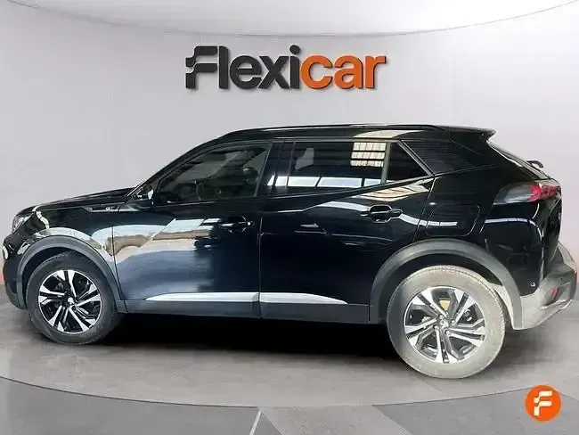 Usado Peugeot 2008 GT 130 CV (95 kW) 2021 Negro SUV