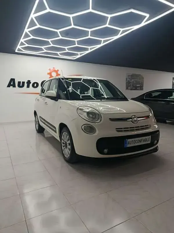 Usado Fiat 500L Pop Star 84 CV (61 kW) 2014 Blanco Monovolumen