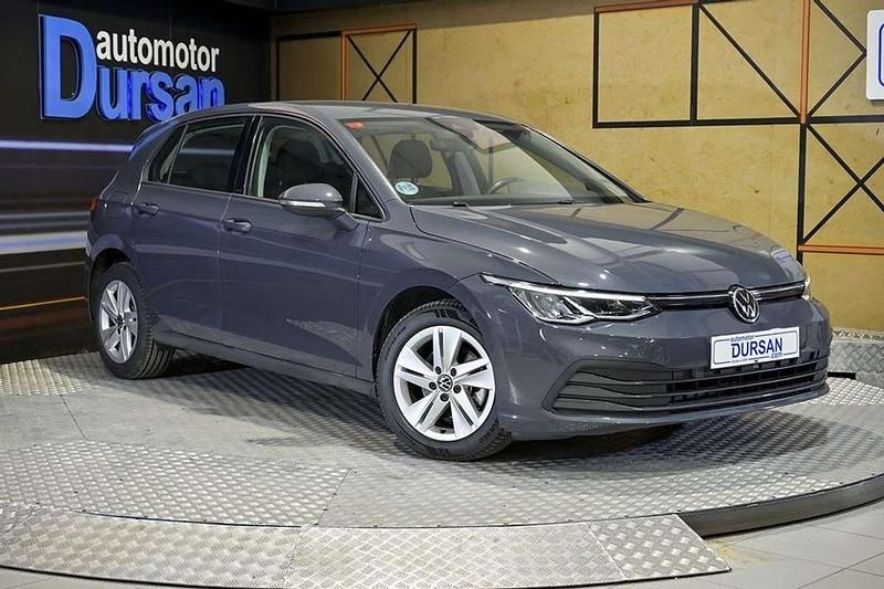 Usado VW Golf VIII 116 CV (85 kW) 2021 Gris Utilitario