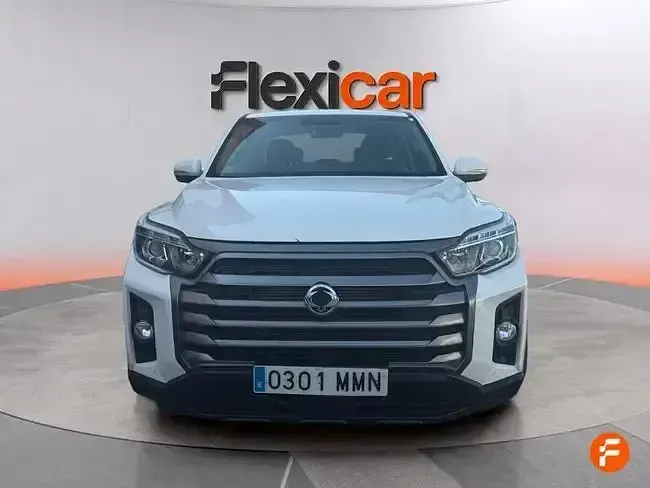 Usado SsangYong Musso 203 CV (149 kW) 2023 Blanco Pickup/Camioneta