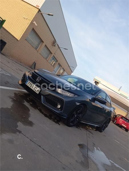Gris / plata Usado 2018 Honda Civic Sport Plus Berlina | 21.000 € (Precio justo) - Imagen 1/4