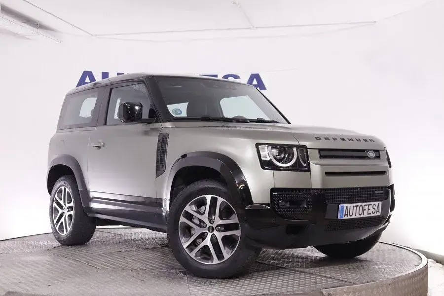 Usado Land Rover Defender 400 CV (294 kW) 2022 Verde SUV