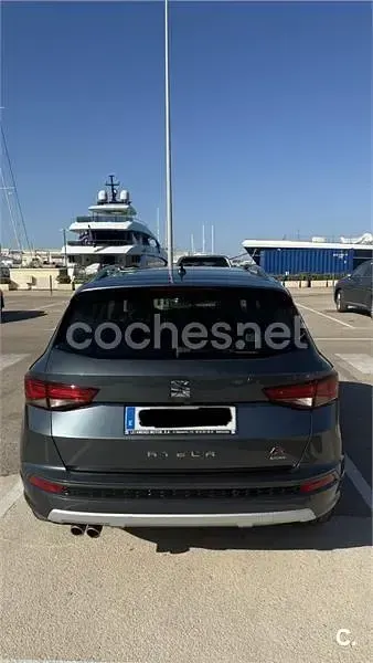 Usado Seat Ateca FR 190 CV (139 kW) 2018 Gris / plata SUV