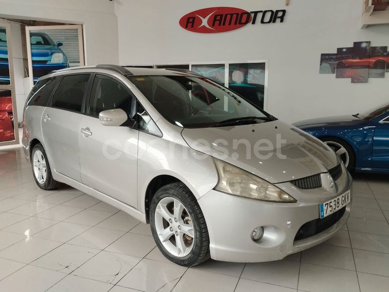 Gris / plata Usado 2009 Mitsubishi Grandis Intense+ Monovolumen | 4499 € (Precio justo) - Imagen 1/4
