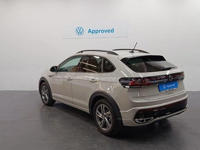 Usado VW Taigo R-line 110 CV (80 kW) 2023 Gris / plata SUV