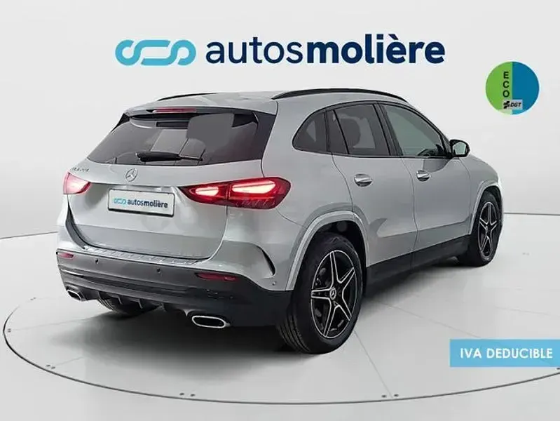 Usado Mercedes GLA200 163 CV (119 kW) 2025 Gris / plata SUV