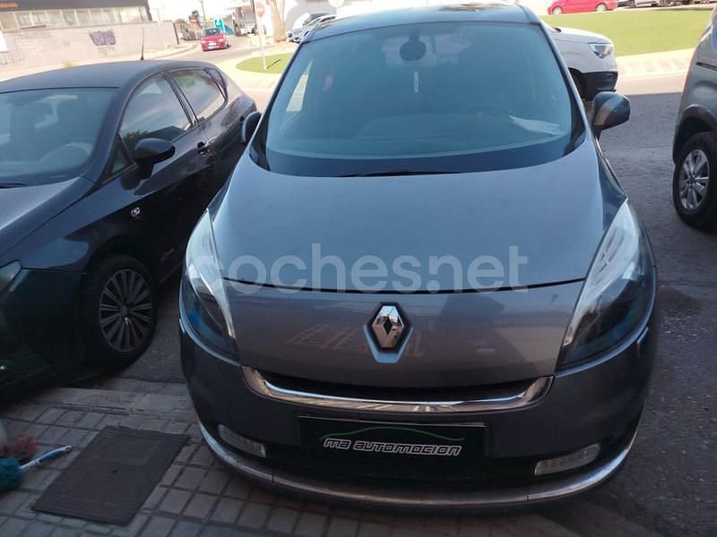 Usado Renault Grand Scénic III Dynamique 110 CV (80 kW) 2012 Gris / plata Monovolumen