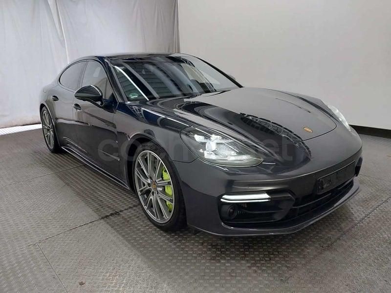 Usado Porsche Panamera Turbo S 680 CV (500 kW) 2020 Gris / plata Berlina