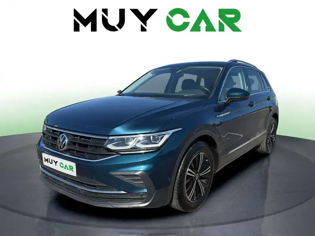 Usado VW Tiguan Life 150 CV (110 kW) 2021 Azul SUV