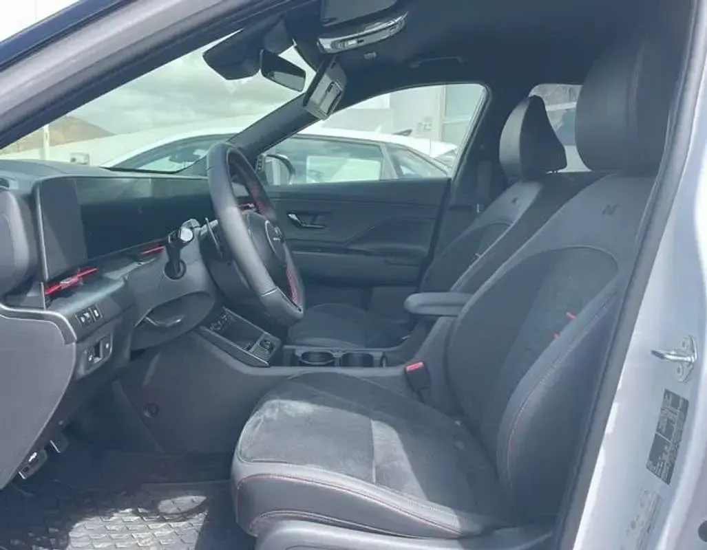 Usado Hyundai Kona N Line 150 kW (204 CV) 2026 Blanco SUV