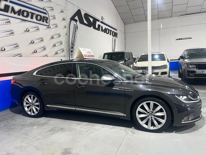 Usado VW Arteon 150 CV (110 kW) 2021 Negro Berlina